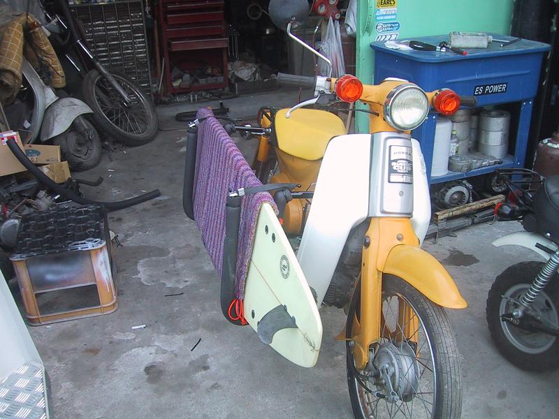 サーファー的バイク選びキャリア屋さん日月抄