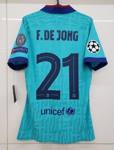 フレンキーデヨング バルセロナ21-22ユニフォーム