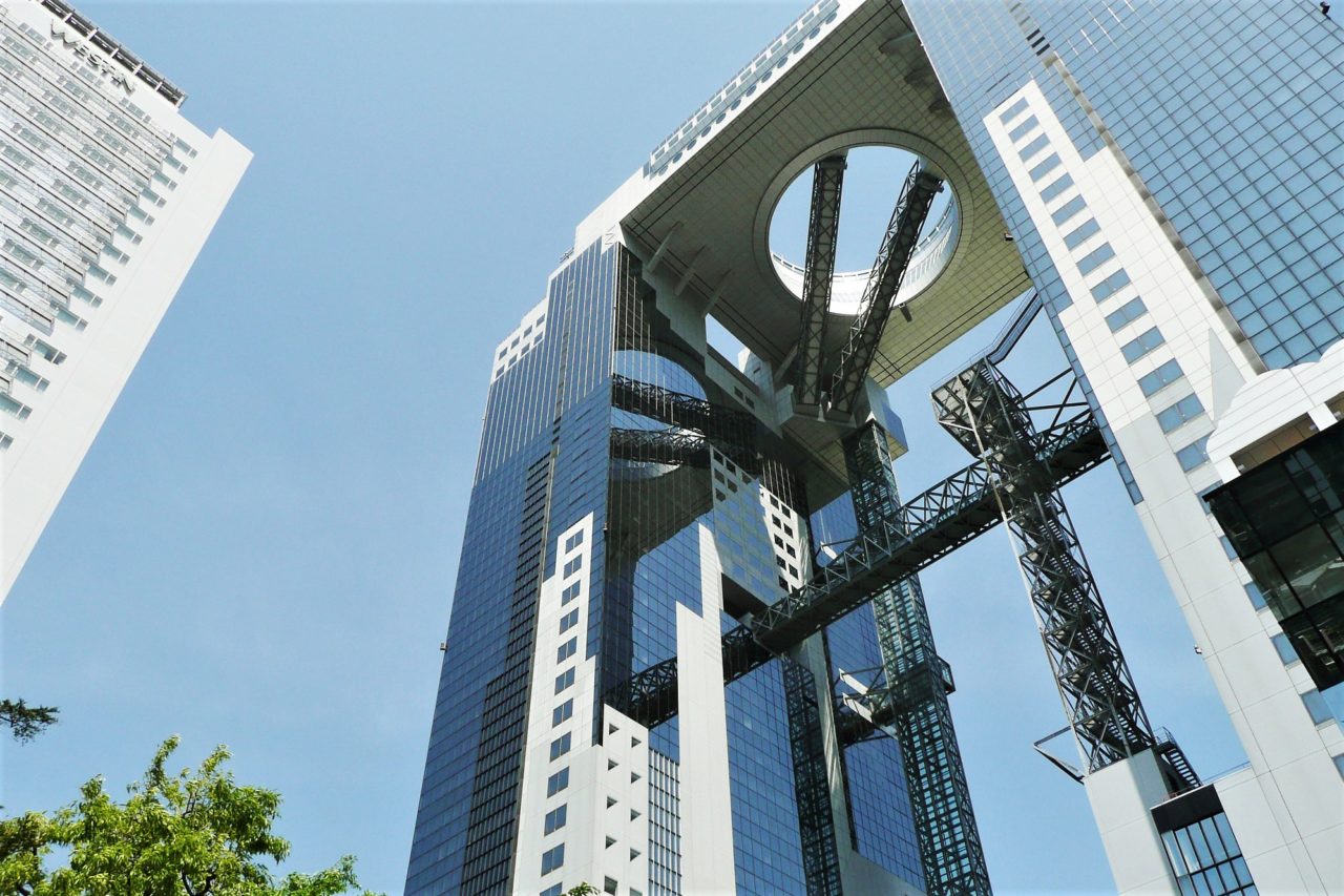 海外で魅力を再発見された「梅田スカイビル＆空中庭園」nippon.com