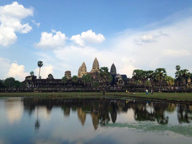 アンコール遺跡での朝日鑑賞 アンコールのお好きな場所での朝日鑑賞ツアー 日本語ガイド付ホットホリデ