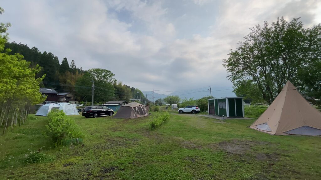 ゆふキャン△ 湯布院温泉ベースキャンプ場カムイの楽々キャンプ日和