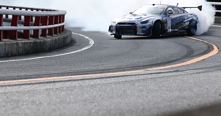 ZZR1100 in ショウケ超 – 福岡バイク