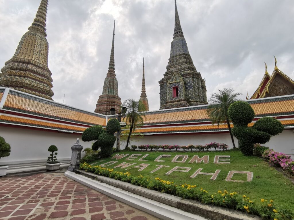 ワットプラケオ 行き方と入口を徹底解説 バンコク観光情報-