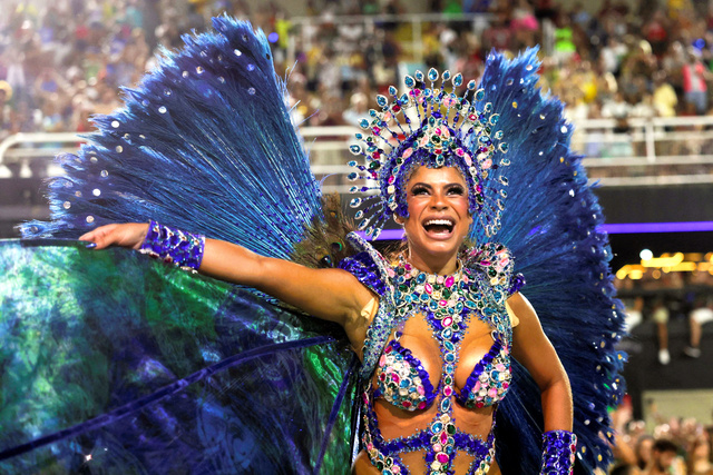 リオのカーニバル最高潮 ブラジル 南米真夏の祭典 完全復活共同通信