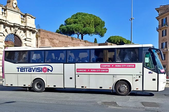 ローマ・フィウミチーノ空港からローマ市内のテルミニ駅までのアクセス