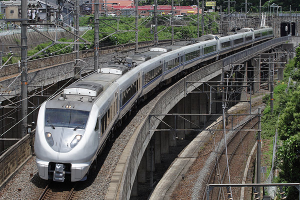 ６８３系特急型電車 車内