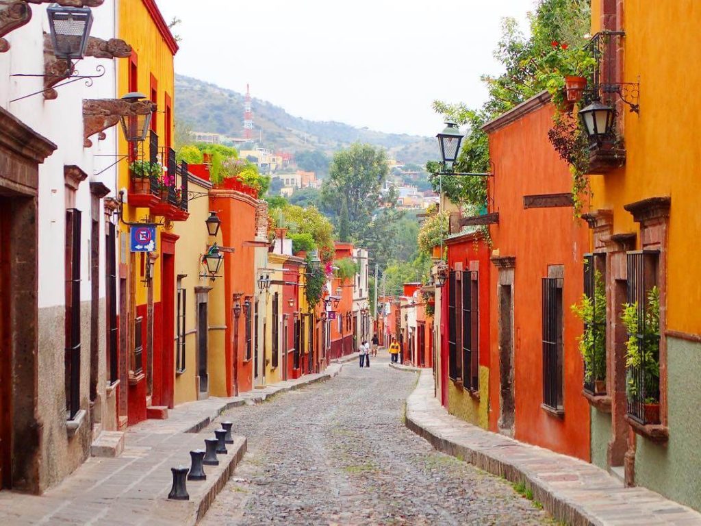 メキシコ１美しい町！グアナファトで街歩きジャマイカ旅行記STW