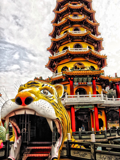 台湾おすすめの推し活パワースポット「龍山寺」 月下老人に良い席や神席を願うならここ！ – 日本娛樂觀星台