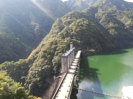 佐久間ダム恒例みんなで、おお花見🌸 3月29日 土駐車場の混雑が予想されるため、すこやか、旧佐久間小、役場の3箇所からシャトルバスがでます