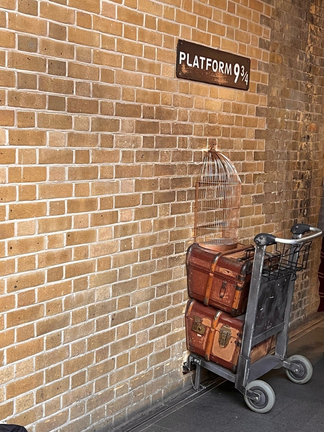 とてもきれいなキングス・クロス駅へ行って来た in ロンドンWakutra