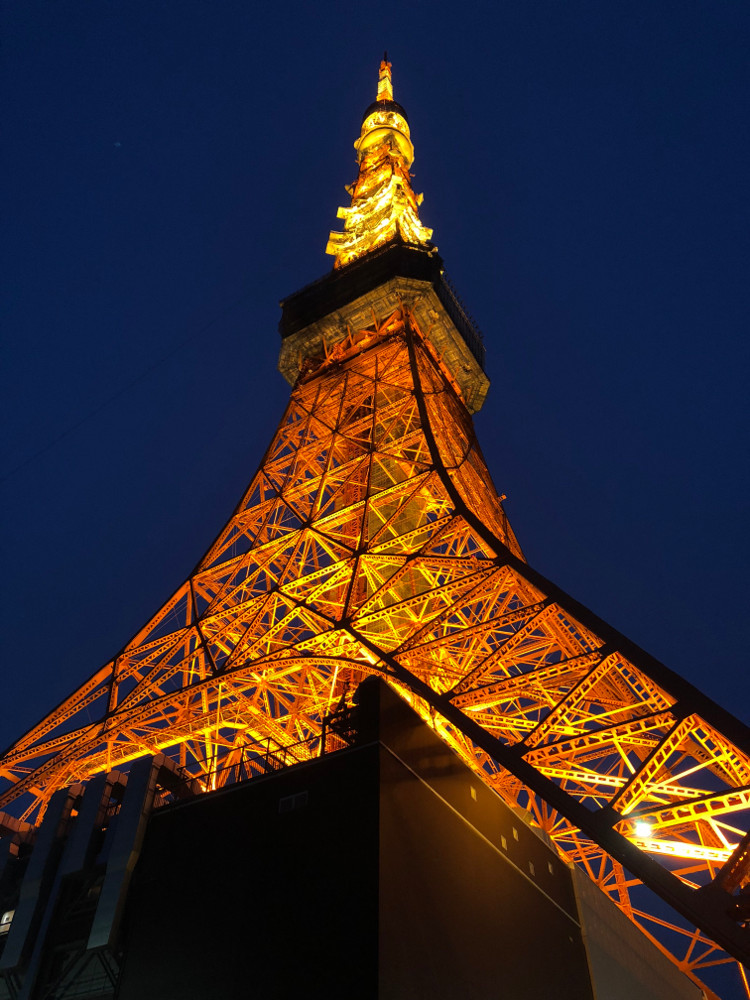 東京タワー、下から見るわSHO_777が投稿したフォトブックLemon8