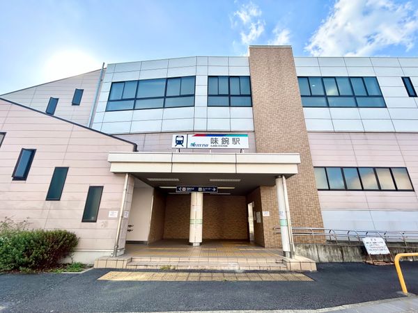 名鉄小牧線味鋺駅 KM12まるはち交通