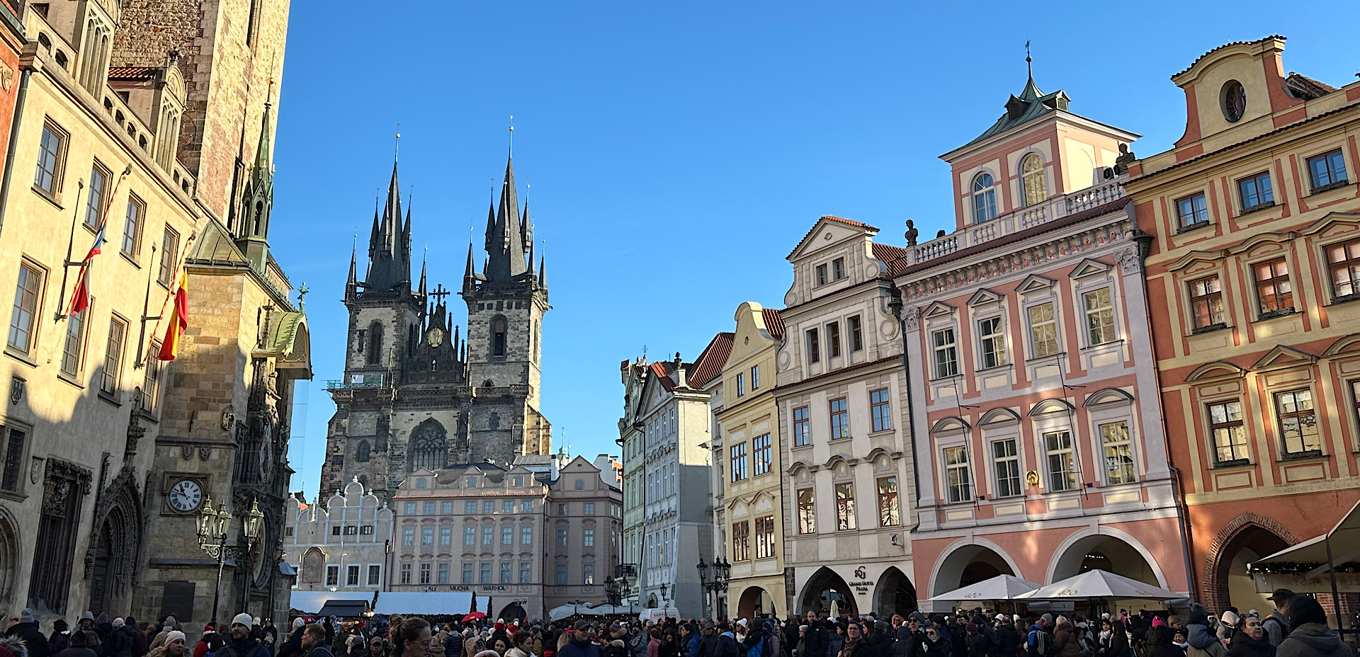 チェコ まるで絵本の中！人生に一度は行きたい観光地♪aumo アウモ