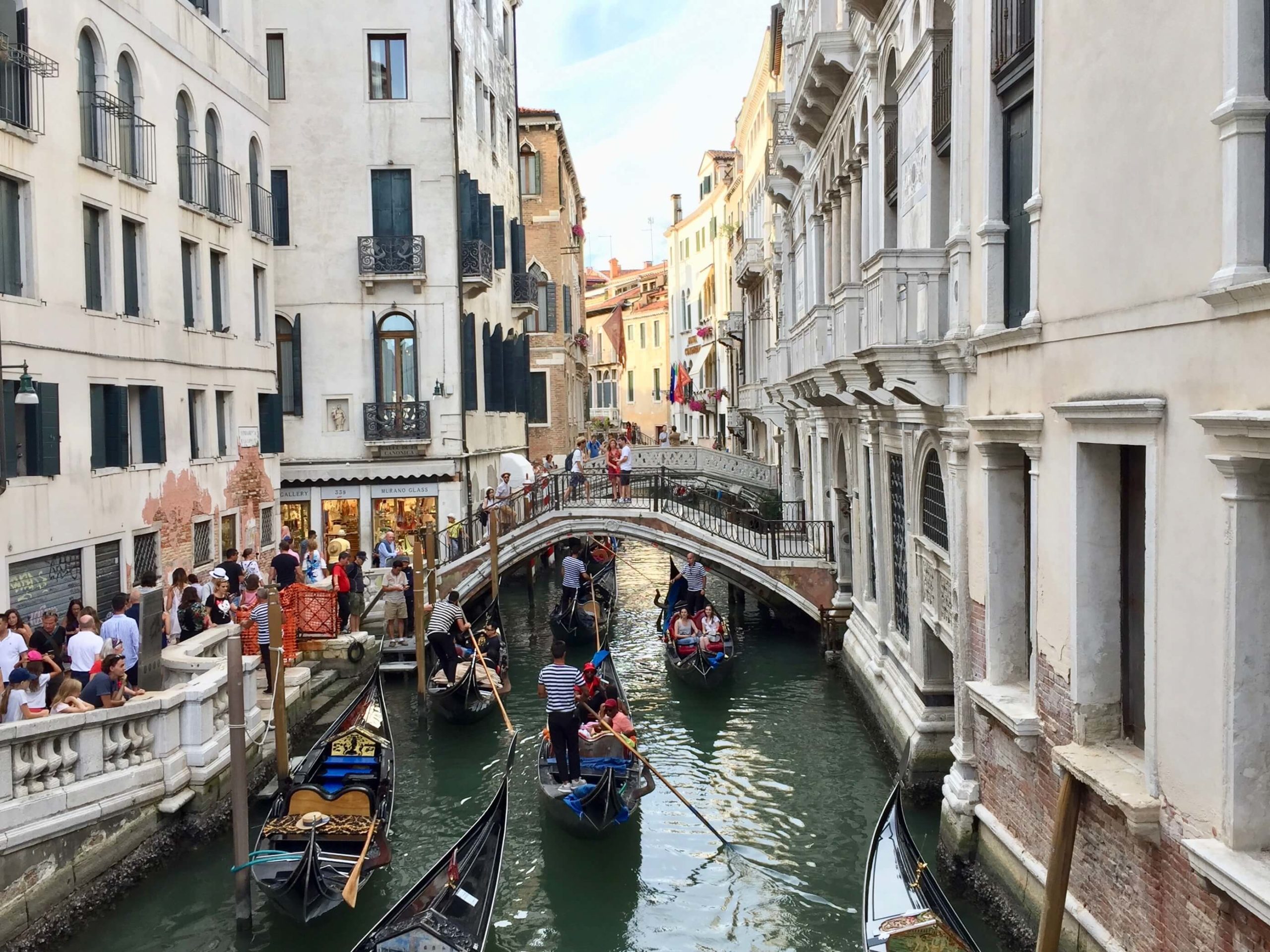 水没の都で泳いじゃう？ 冠水続くサンマルコ広場 写真12枚 ファッション ニュースならMODE