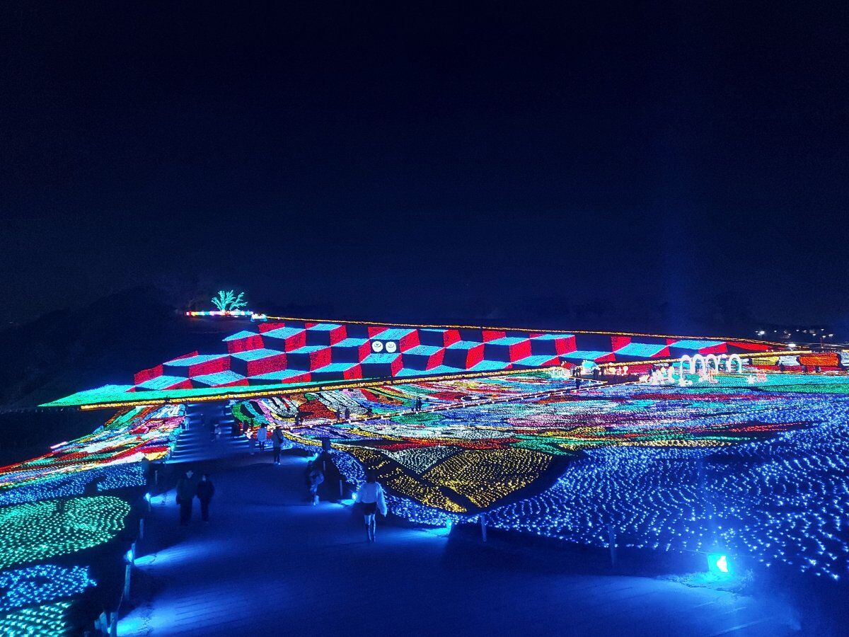 東京ドイツ村 イルミネーション 少し風があり寒かったですが、とても素敵で