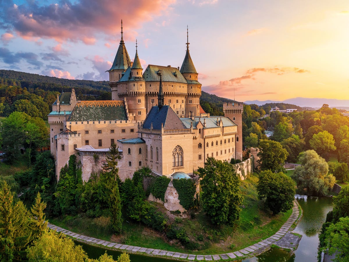 ヨーロッパでお城を買おうかよシュタイナー教育専門家 e-waldorf 代表 石川華代