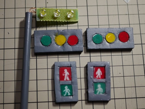 空き箱で作るミニカー道路「トミカタウン」ouchiedu