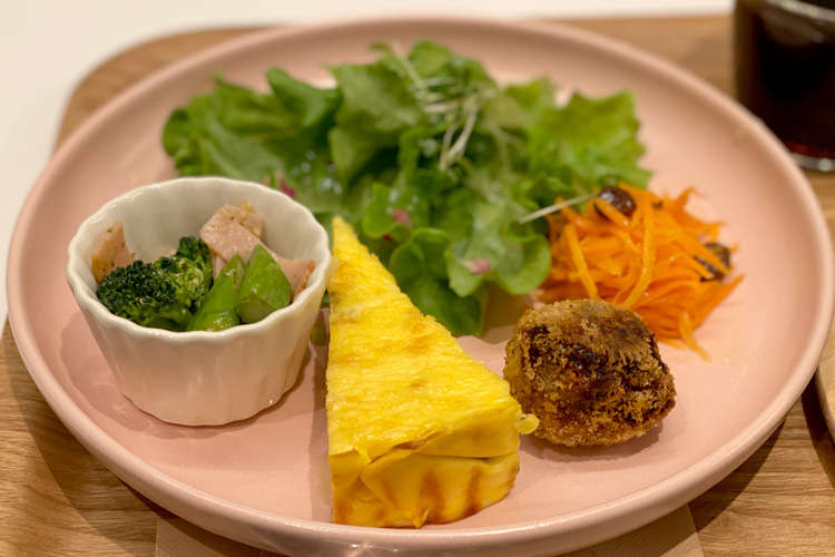 こんにちは☺︎ ⁡ BASE COFFEEセントラルパーク店です☕︎