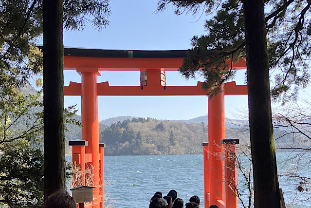 箱根神社の駐車場 無料 ≪混雑や料金・住所など！≫