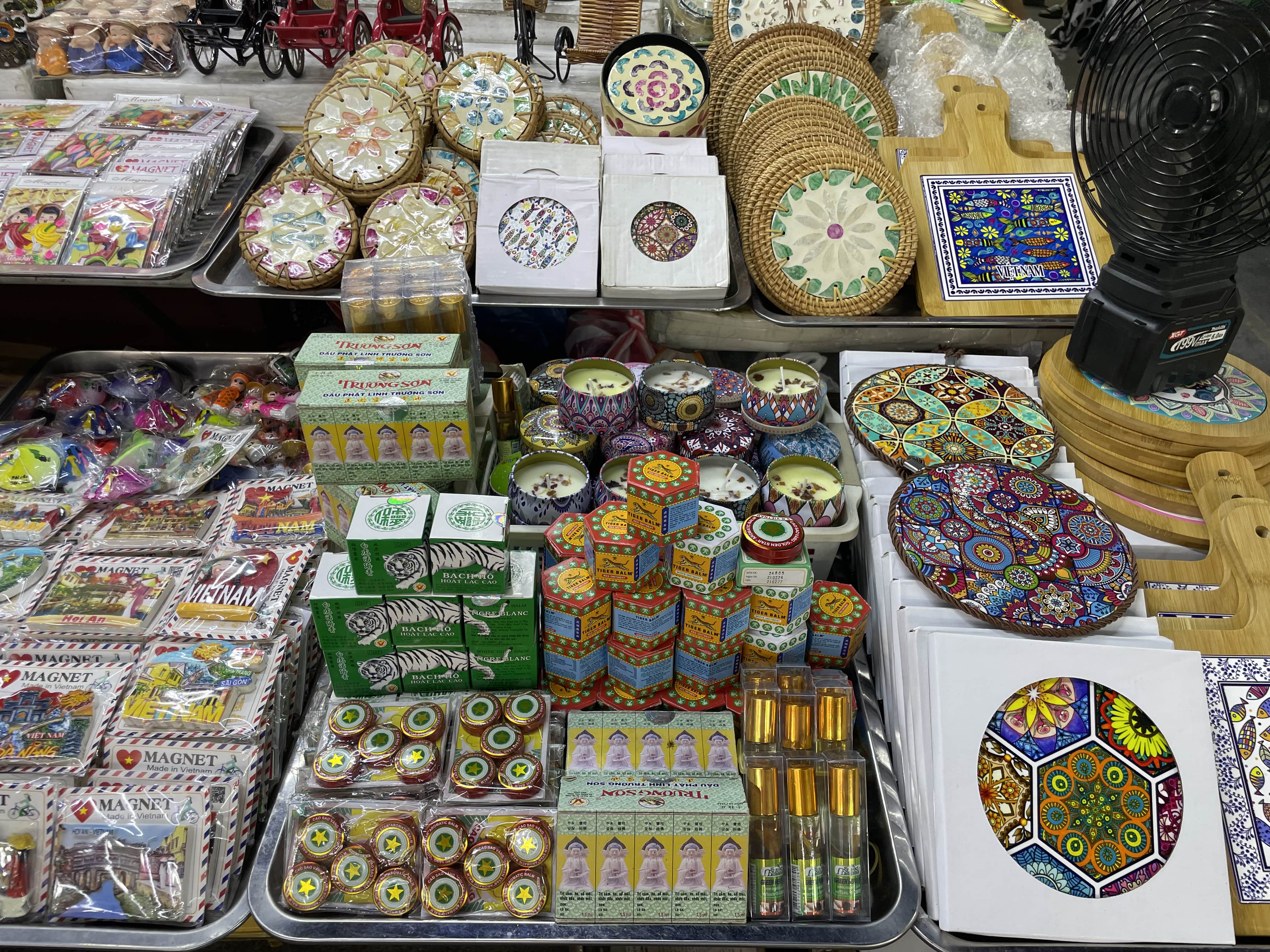 ホイアンナイトマーケット体験記～場所や時間を詳しく解説タビスパ