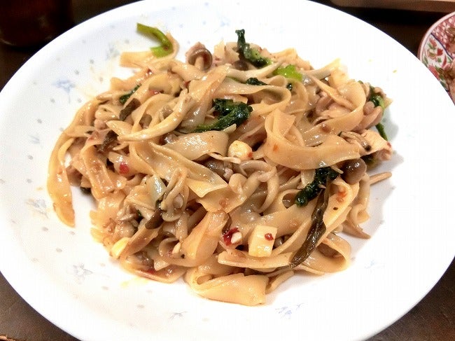 タイ料理：パットシーユー ผัดซีอิ๊ว- タイNavi