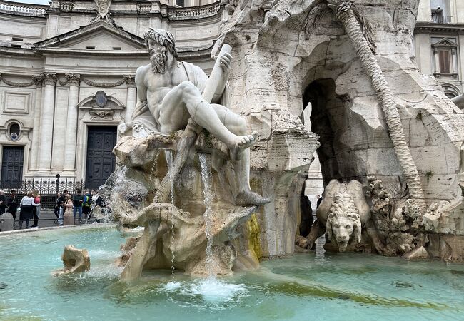 私が好きなローマ中心部の「噴水、広場」５選旅とレジャーのまったり雑学コラム