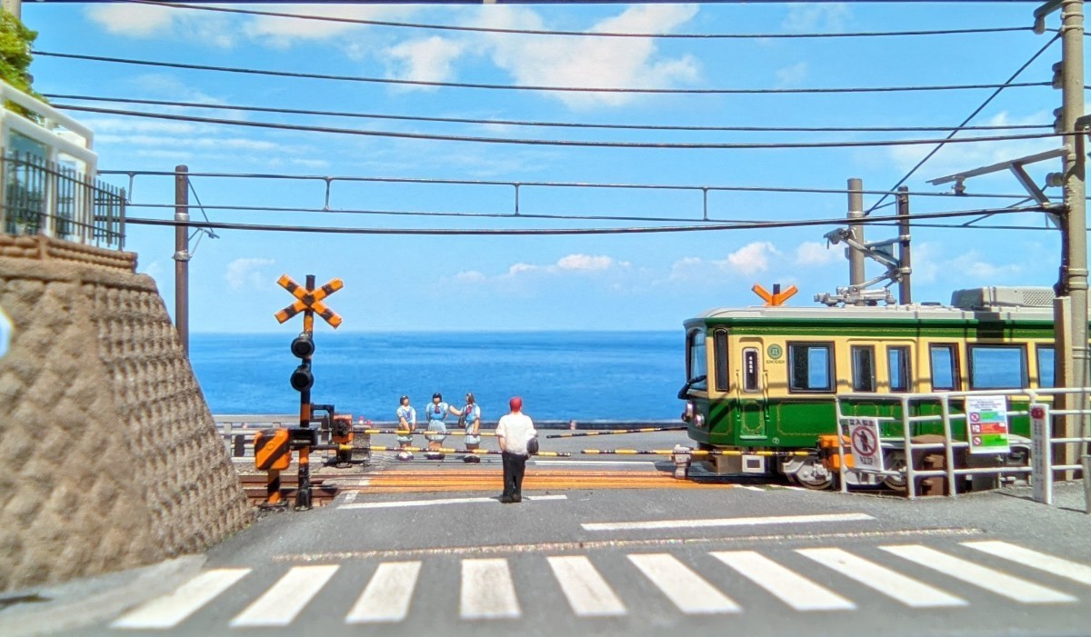 江ノ電散歩4『スラムダンク』の踏切がある湘南の海岸へ ～七里ヶ浜駅・鎌倉高校前駅～ - LIVE