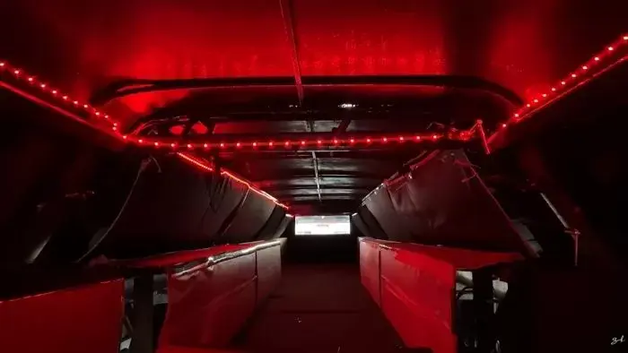 ハノイ‐ハイフォン間の移動はバスよりVIPリムジンバンが便利で快適Asian Traveller from バンコク