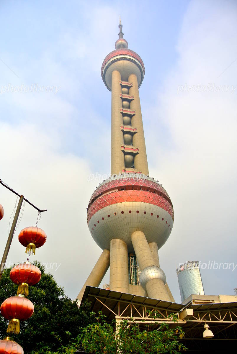 東方明珠電視塔ダウンタウン上海- ツアーとアクティビティエクスペディア