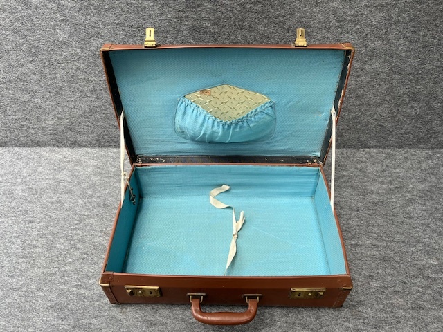 古いスーツケース ＲＥＴＲＯ ビンティージ・レア