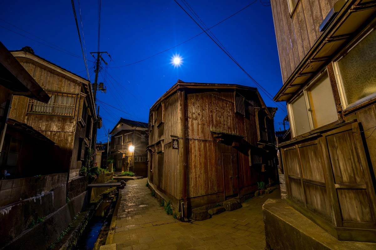 佐渡島のラピュタ—北沢浮遊選鉱場跡—アネモメトリ -風の手帖-アートとともに ひと、もの、風土の新しいかたちをさぐる