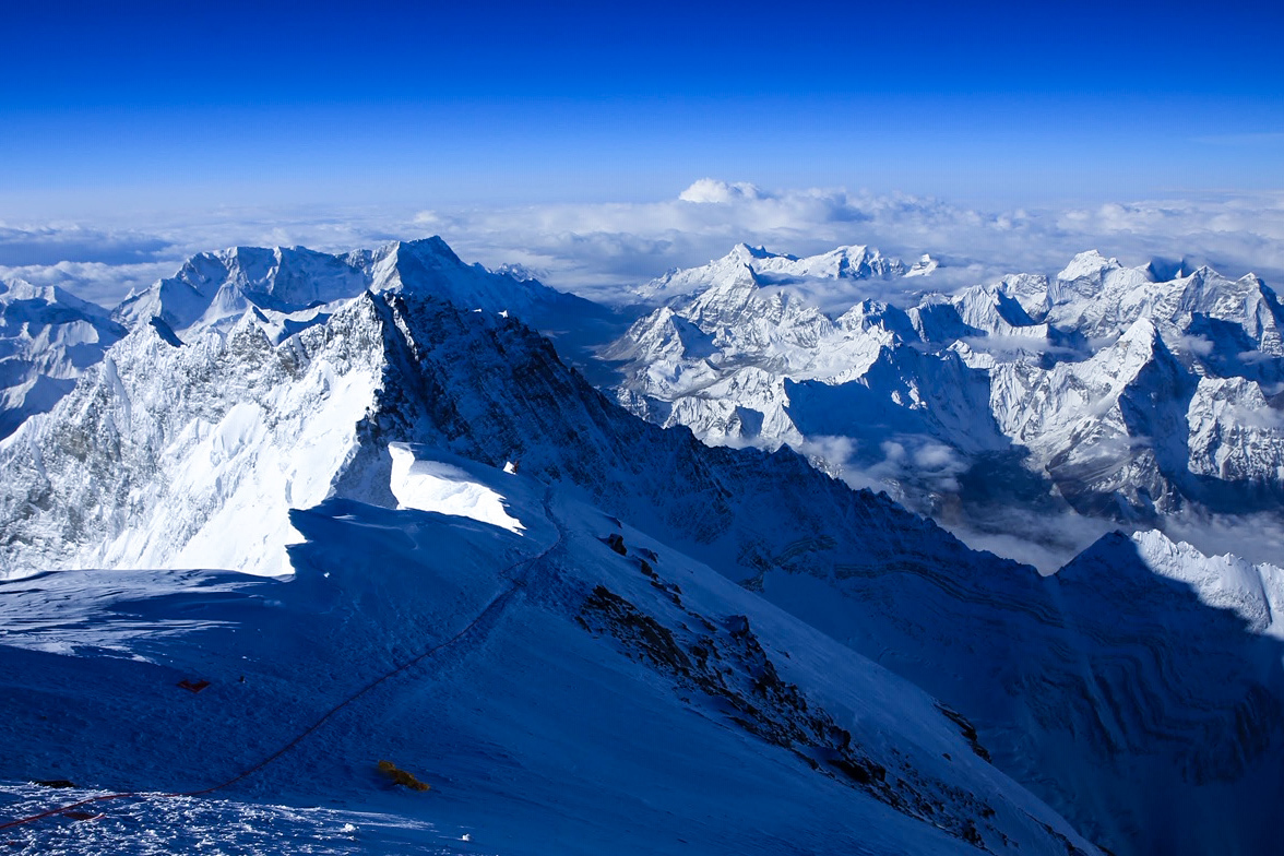 専用カメラマンに専用バー、超VIP向けエベレスト登山は約1400万円Business Insider Japan