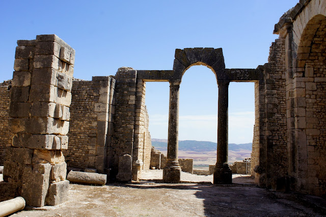 チュニス プライベート ドゥーガ ガイド付きツアー