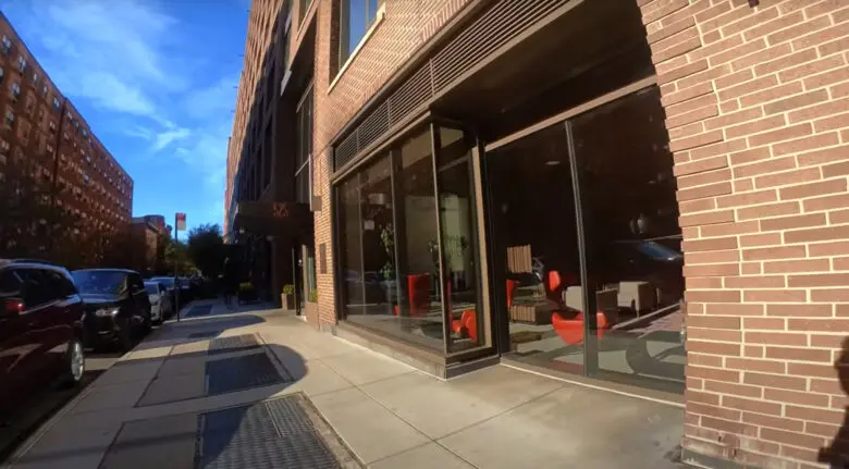 NY1億円超高級コンド内見。「眞子さんをよく見かける」ヘルズキッチン住民の目撃情報も 安部かすみ- エキスパート - Yahoo!ニュース