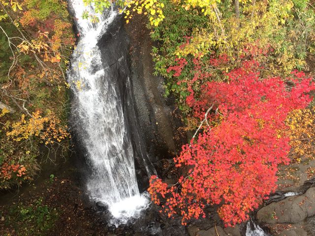 日本の滝 百選以外三段の滝、ラルマナイの滝、白扇の滝 北海道恵庭市- つれづれになるしかないページ