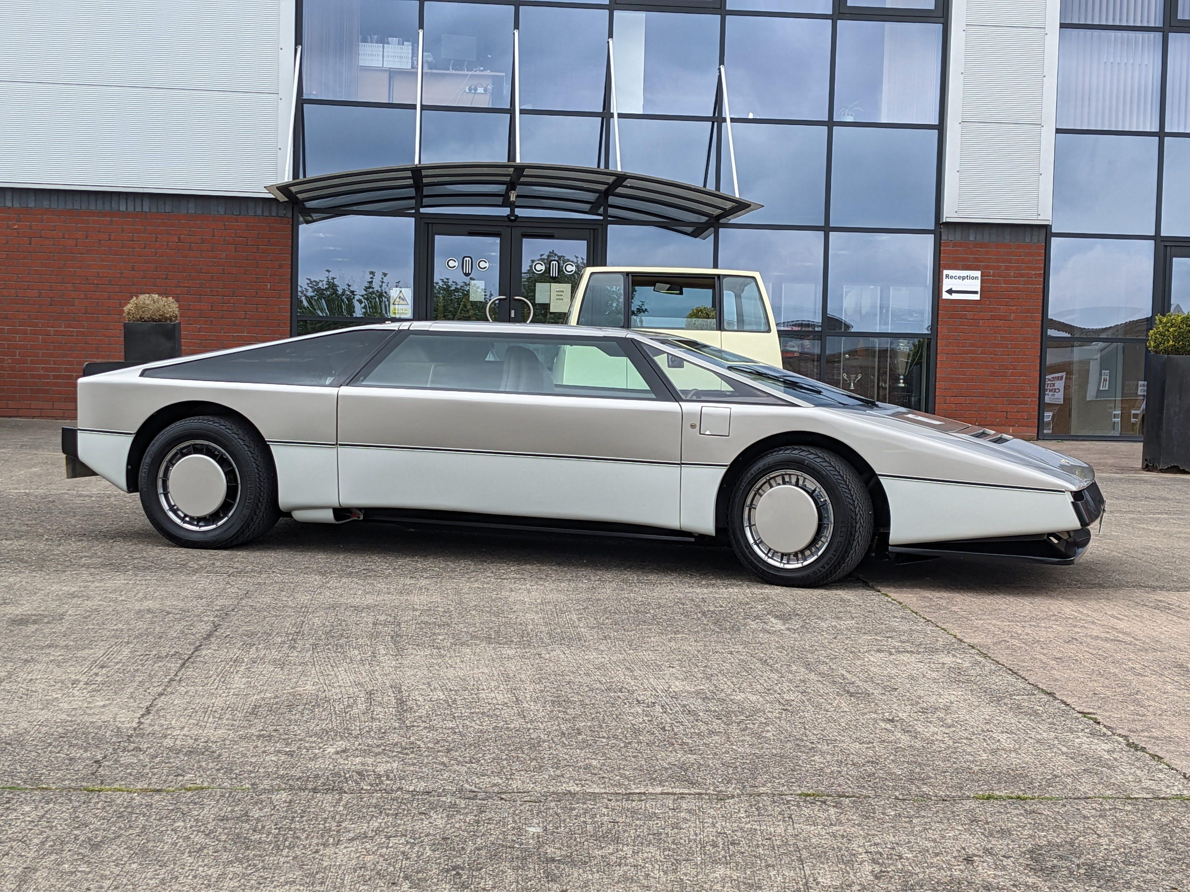 サイバートラックのはるか先を行っていた、過激なウェッジシェイプ TXCトレーサー＆アストンマーティンブルドッグ編octane.jp美しい車と暮らす