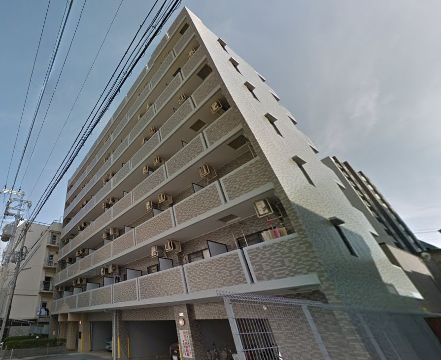 ファイル:湊川公園駅ホーム.jpg - Wikipedia