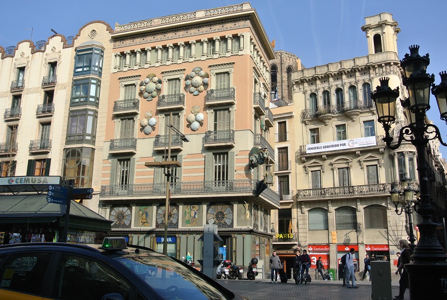 バルセロナの治安と注意点 スペイン旅行でトラブルに巻き込まれないために海外WiFiトラベルBlog