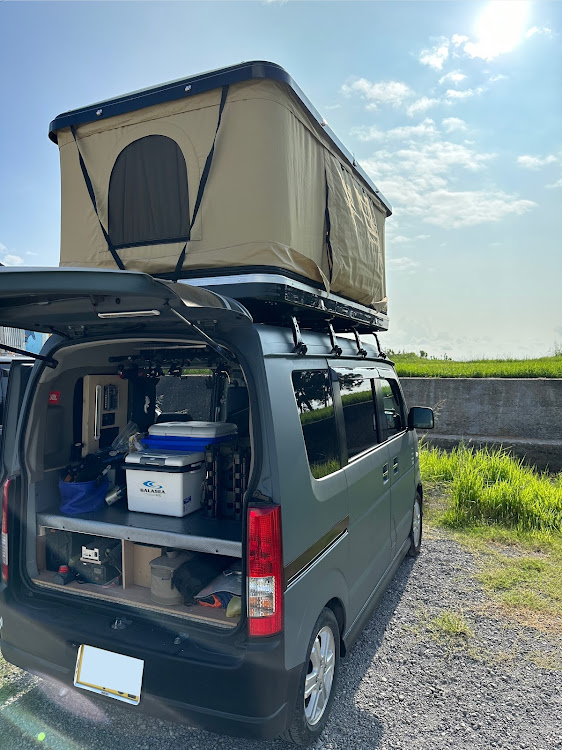 エブリイ 軽バン車中泊仕様で釣りの世界が広がった リフトアップ