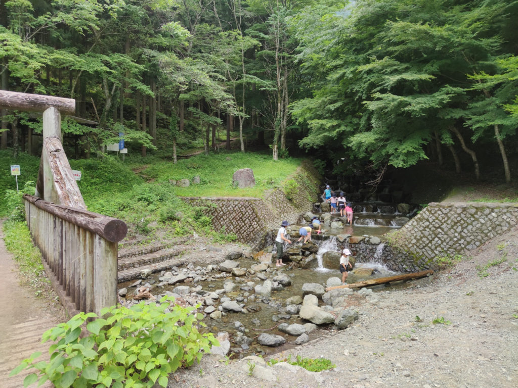 くずはの広場ってどんなところ？秦野市役所