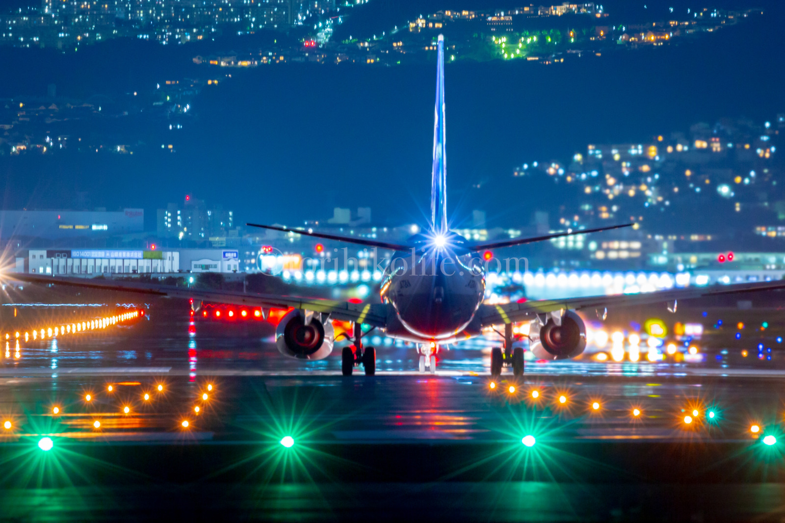 夜の千里川土手 飛行機 」の写真素材136件の無料イラスト画像Adobe Stock