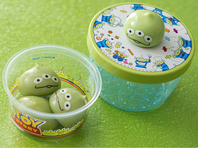 リトルグリーンまん 販売場所は？ディズニーランド・シーの人気食べ歩きスイーツを解説