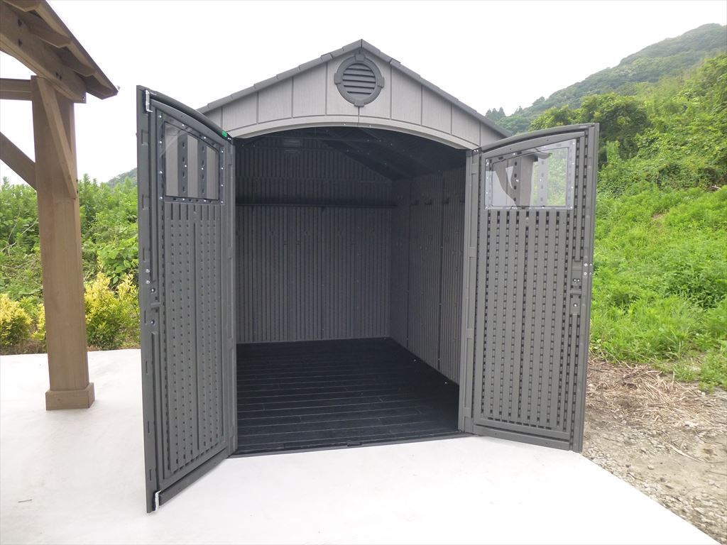 楽天市場送料無料・直送品 LIFETIME モダン屋外物置