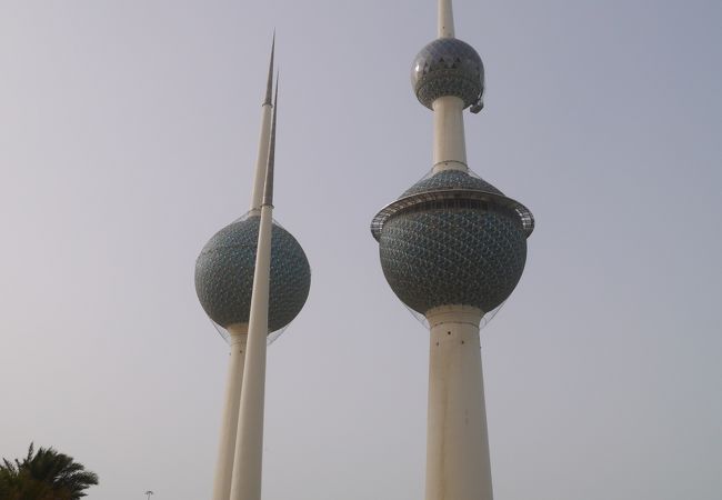 クウェート唯一の観光名所？ クウェートタワーWorld Travelog