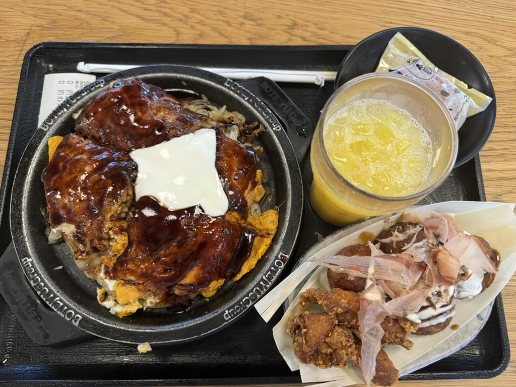 無料 成田空港で「ぼてぢゅう」お好み焼きをお持ち帰りしてみた！ プライオリティパス ゆる旅ぼっち