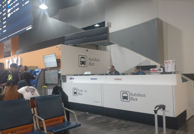 米国―メキシコ間のサプライチェーンにおける 「空港間保税転送」を活用した越境トラック輸送サービスを 12月12日