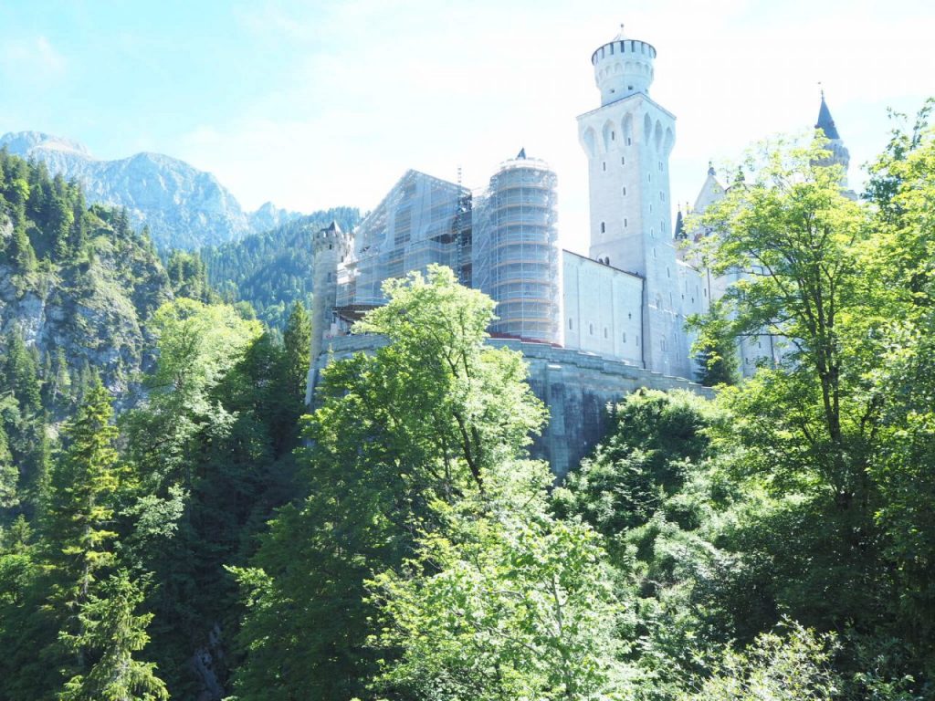 ノイシュバンシュタイン城はシンデレラ城のモデル！行き方や見どころ、歴史を解説NEWT ニュート