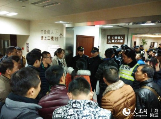 中視新聞 上海外灘跨年踩踏35死 3台灣人受傷 20150101