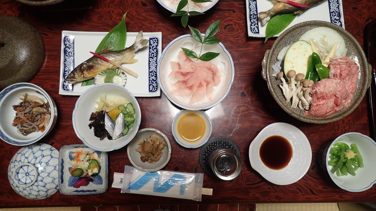 吹上温泉 峯雲閣 日帰り入浴記「天然の滝つぼを利用した大露天風呂」 -