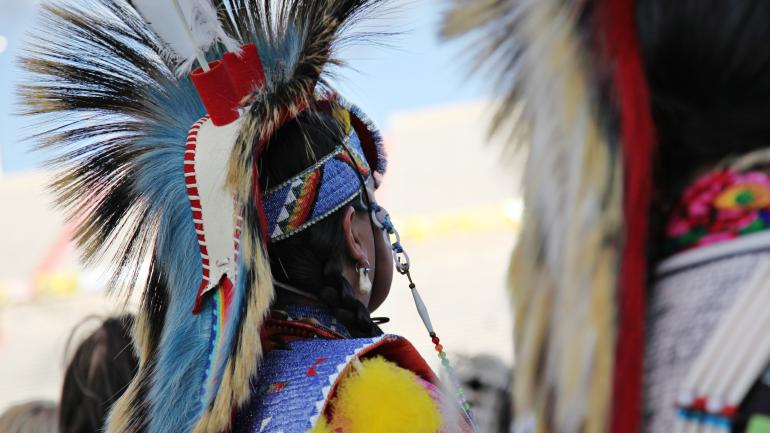 環境活動家になったアメリカ先住民族の青年 気候変動対策求め、各国の若者たちと連携 ：朝日新聞GLOBE＋